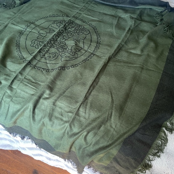 Rare vintage Fendi Olive and Black Janus god Scarf - Picture 4 of 7